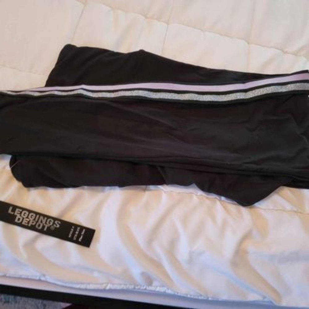 LEGGINGS - PLUS SIZE (BLACK)